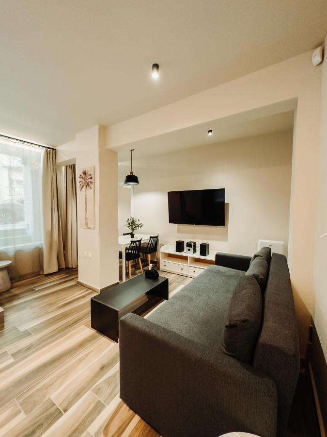 Blackhaus Family And Friends Deluxe Apartment Салоники Экстерьер фото