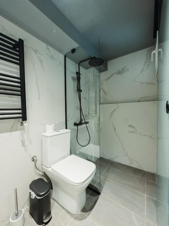 Blackhaus Family And Friends Deluxe Apartment Салоники Экстерьер фото