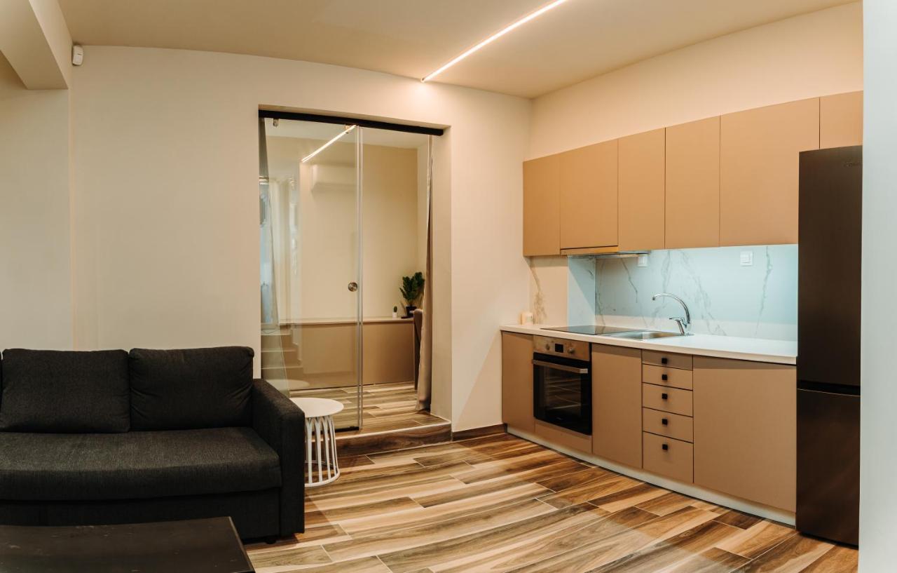 Blackhaus Family And Friends Deluxe Apartment Салоники Экстерьер фото